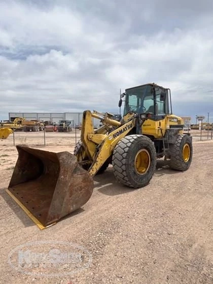 Used Komatsu Loader